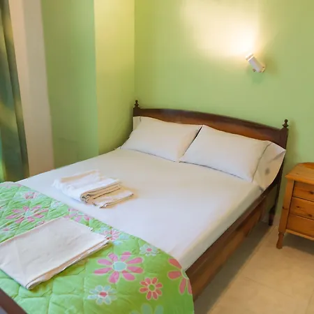 Hotel apartamentowy Herodotos Keri