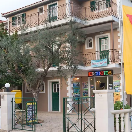 Herodotos Aparthotel Keri