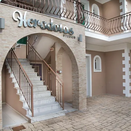 Herodotos Aparthotel Keri